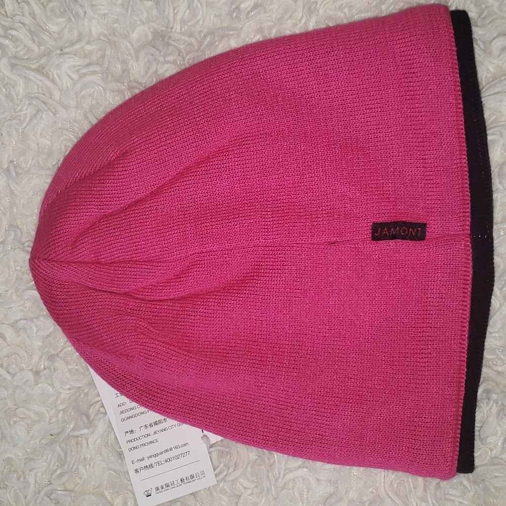Winter Beanie Pink & Black Bear - Picture 2 of 4